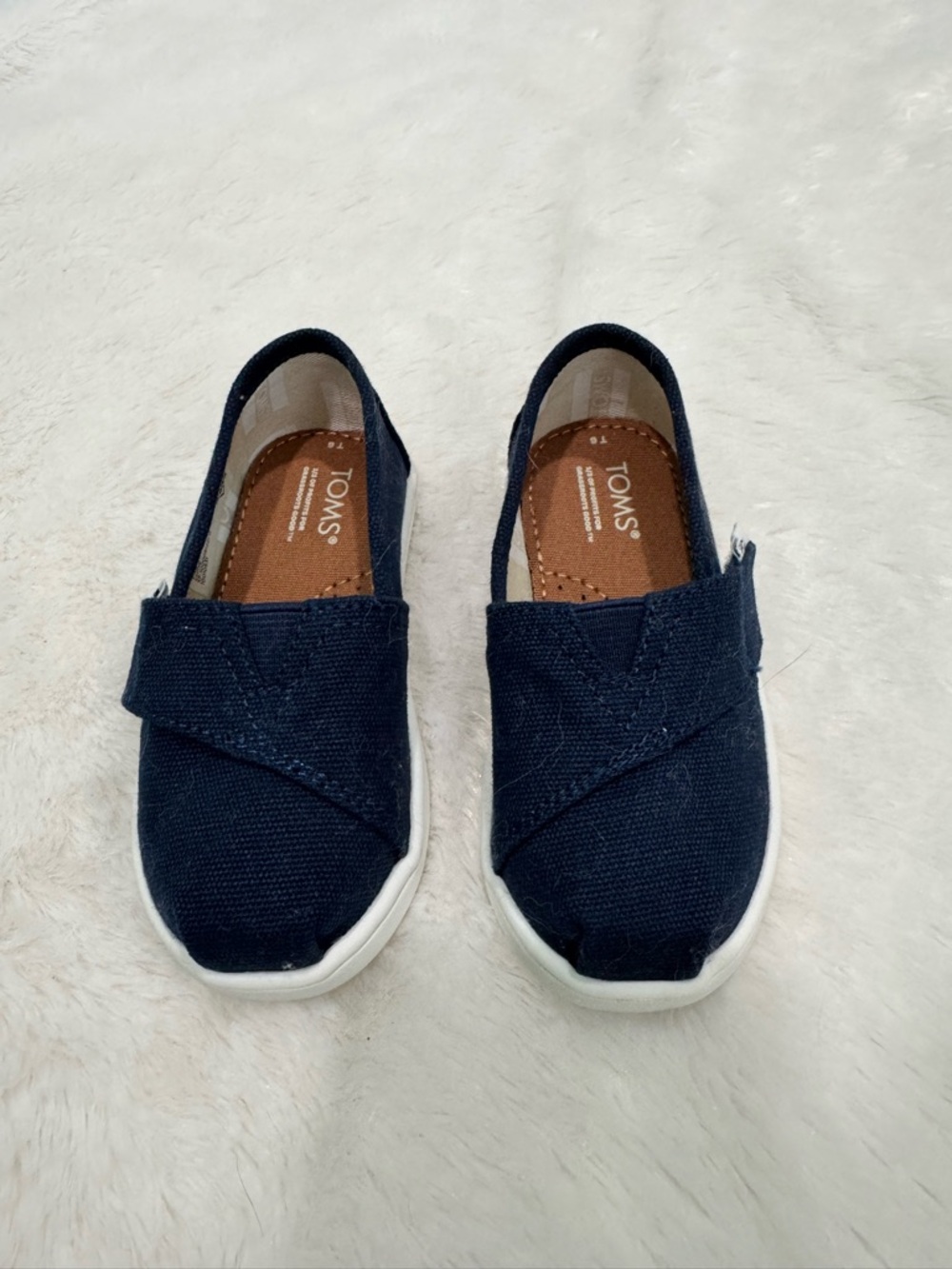 TOMS NWOT Baby Classic Canvas Slip-On Shoes - Navy